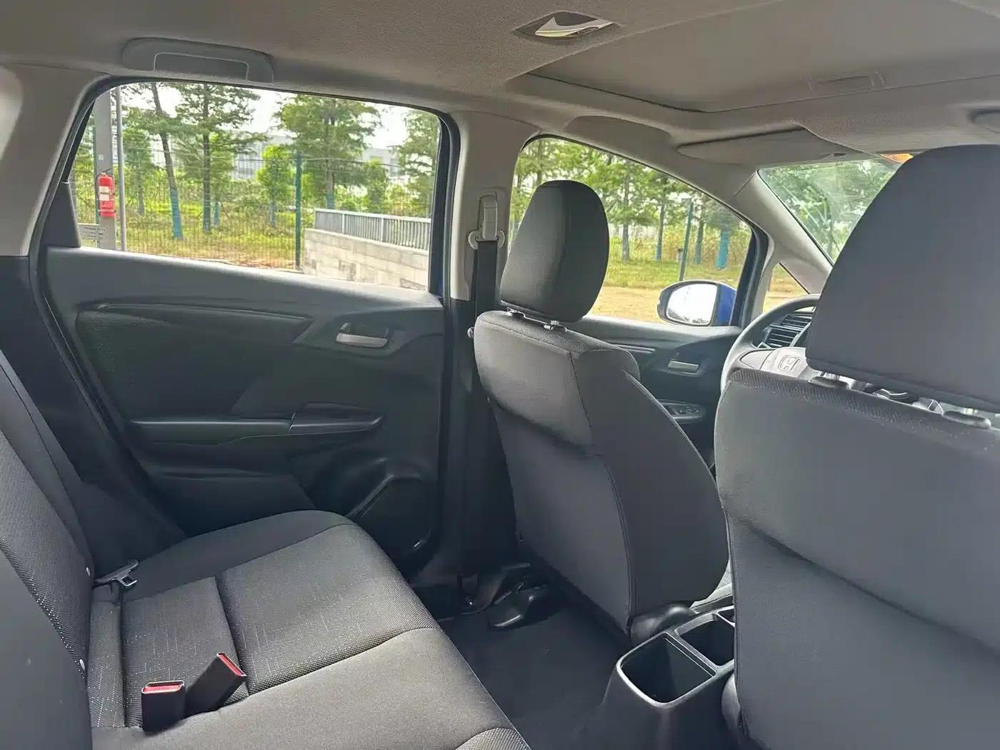 Honda Fit 2016 1.5L LXS CVT Comfort Sunroof Edition — миниатюра 9