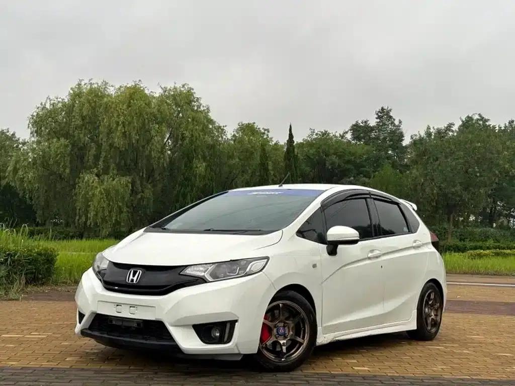 Honda Fit 2014 1.5L LX Manual Comfort Model — миниатюра 1