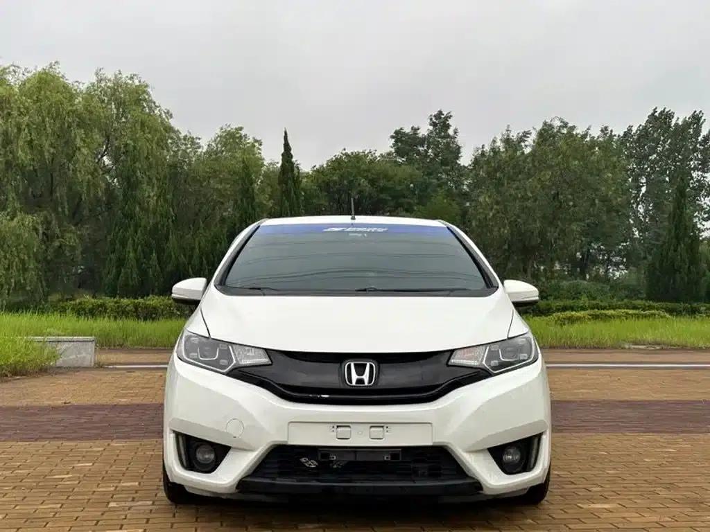 Honda Fit 2014 1.5L LX Manual Comfort Model — миниатюра 2