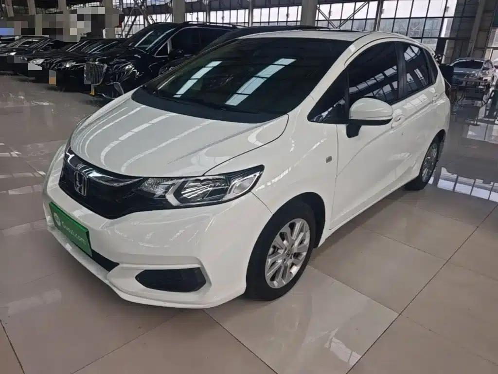 Honda Fit 2018 1.5L CVT Comfort Sunroof Edition — миниатюра 1