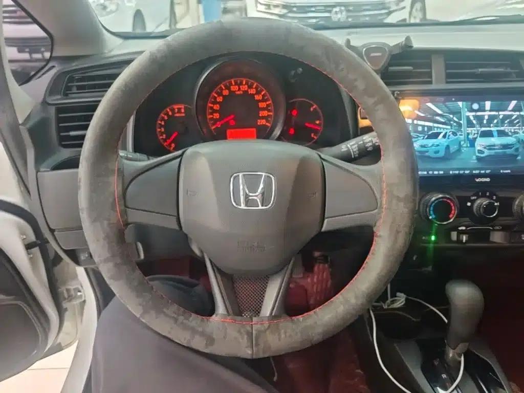 Honda Fit 2018 1.5L CVT Comfort Sunroof Edition — миниатюра 11