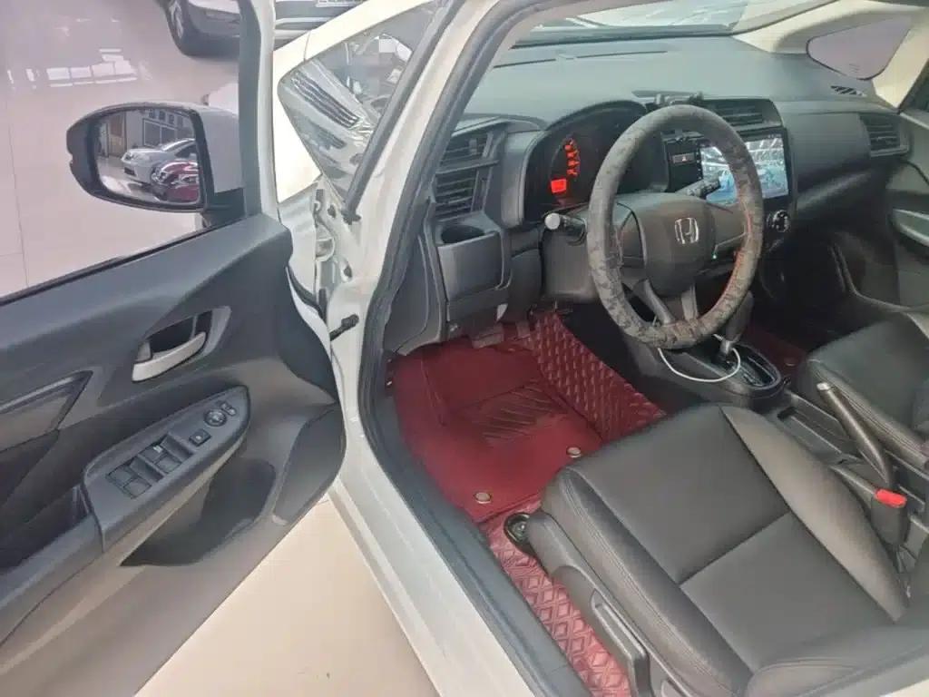 Honda Fit 2018 1.5L CVT Comfort Sunroof Edition — миниатюра 16