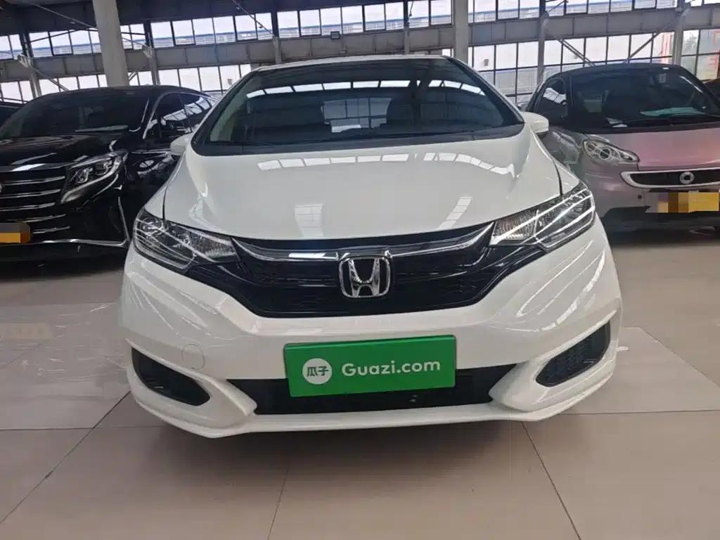 Honda Fit 2018 1.5L CVT Comfort Sunroof Edition — миниатюра 3