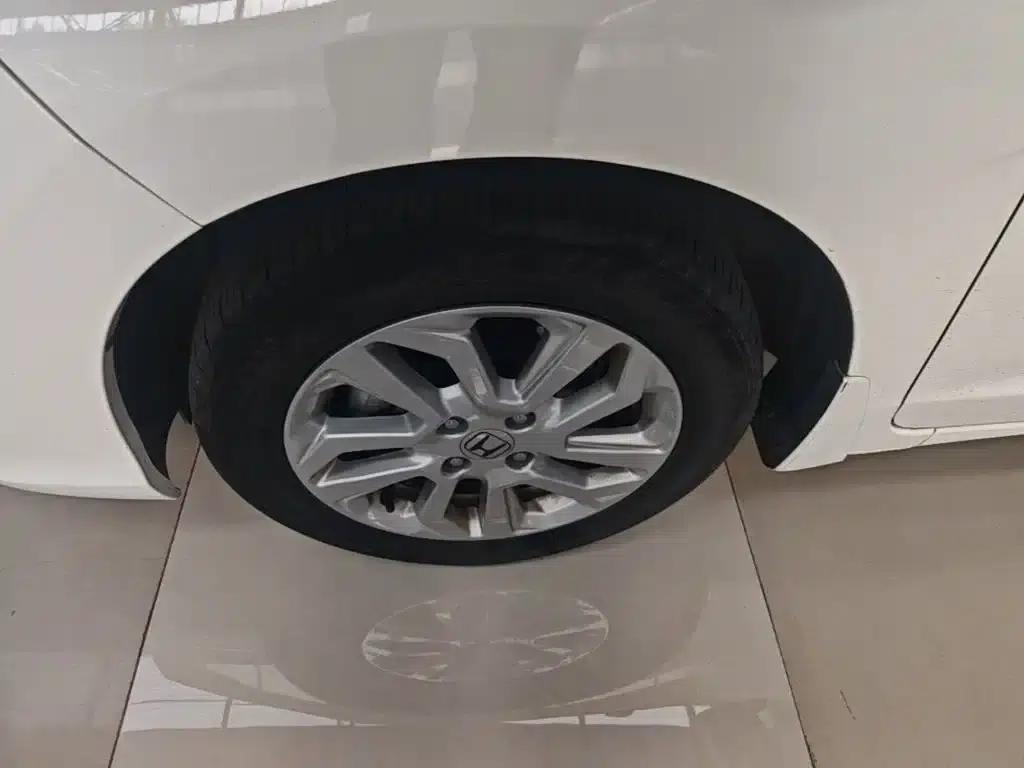 Honda Fit 2018 1.5L CVT Comfort Sunroof Edition — миниатюра 23