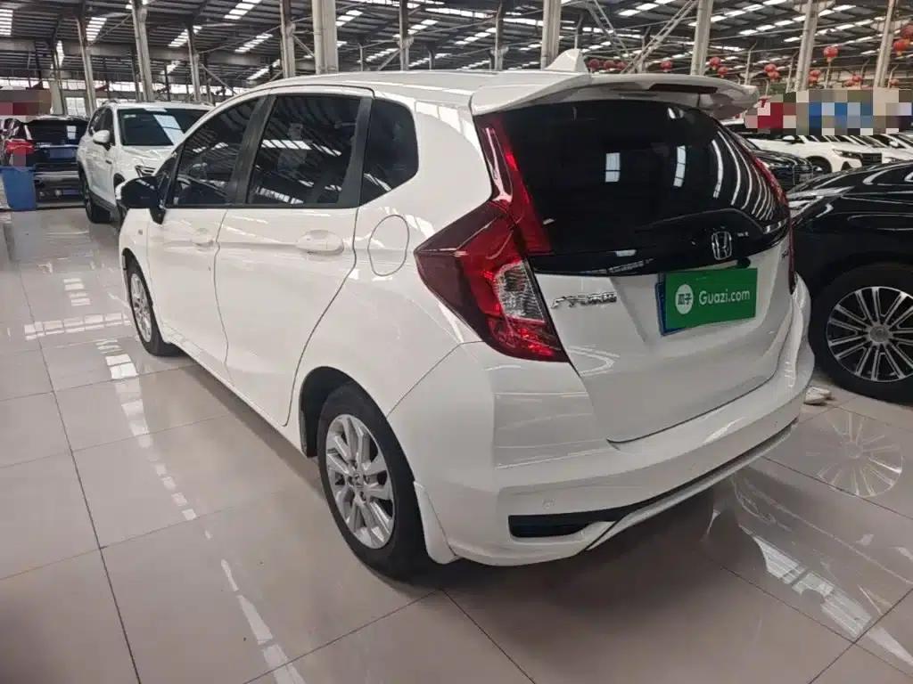 Honda Fit 2018 1.5L CVT Comfort Sunroof Edition — миниатюра 5