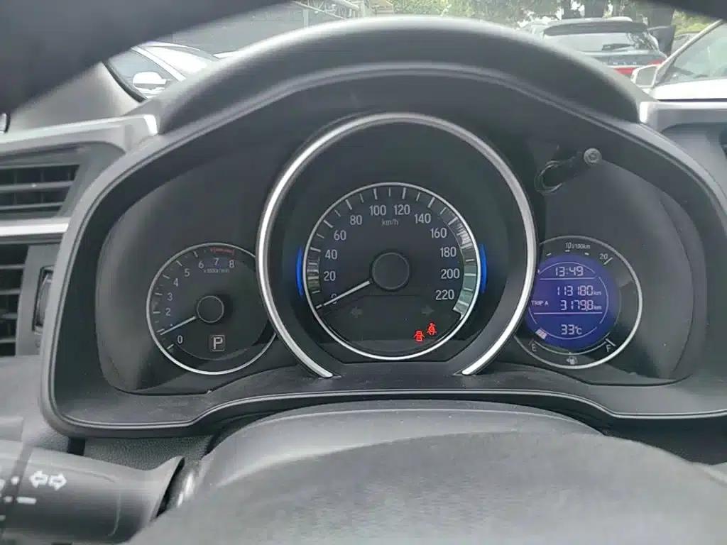Honda Fit 2014 1.5L EXLI CVT Leading Edition — миниатюра 12
