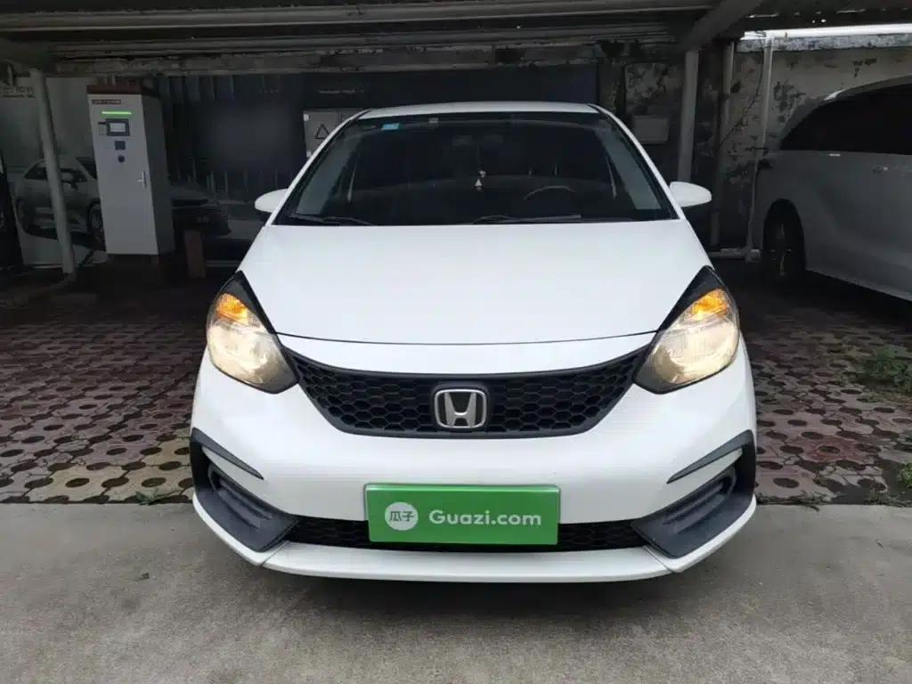 Honda Fit 2021 1.5L CVT Trend Edition — миниатюра 3