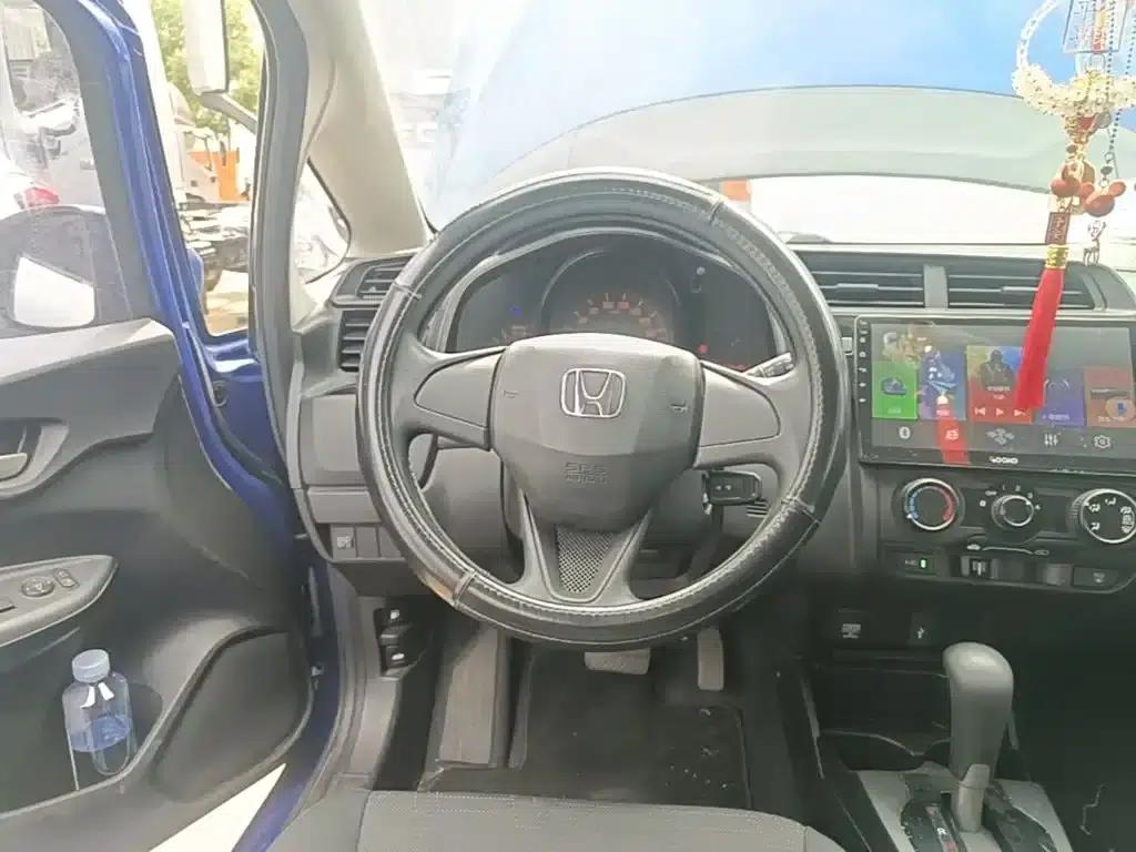 Honda Fit 2018 1.5L CVT Comfort Edition — миниатюра 11