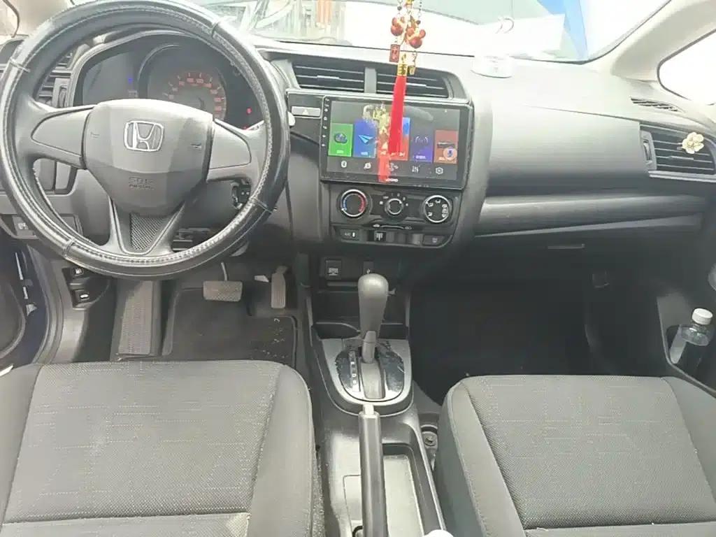 Honda Fit 2018 1.5L CVT Comfort Edition — миниатюра 14