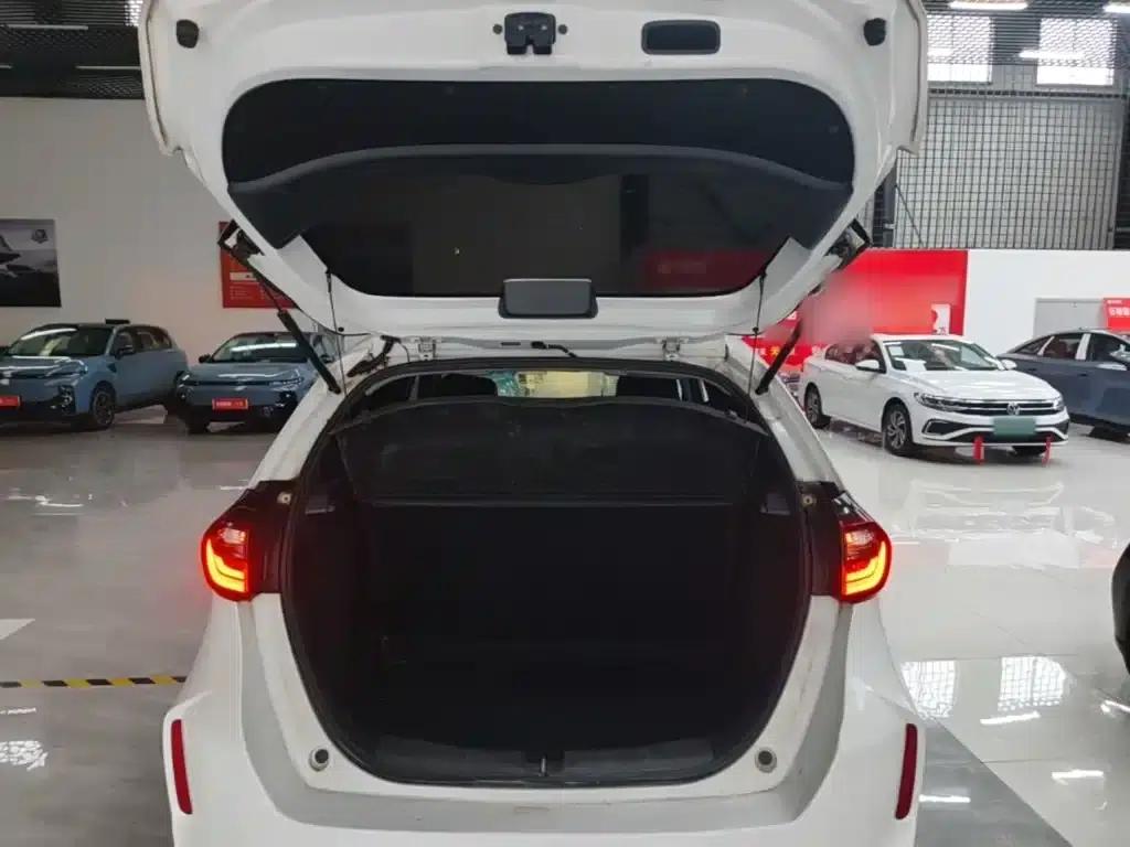 Honda Fit 2023 1.5L CVT Trend Edition — миниатюра 19