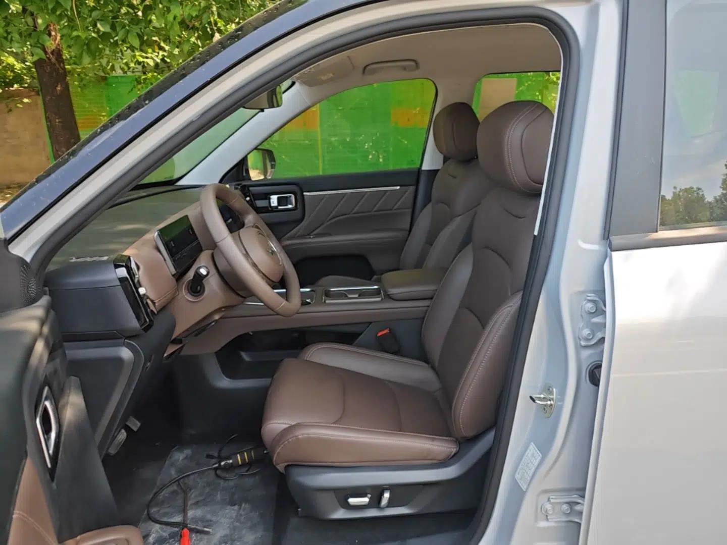 Wuling Xingguang 560 New Energy 2026 Model, Plug-in Hybrid, 125 km, Luxury Version — миниатюра 22
