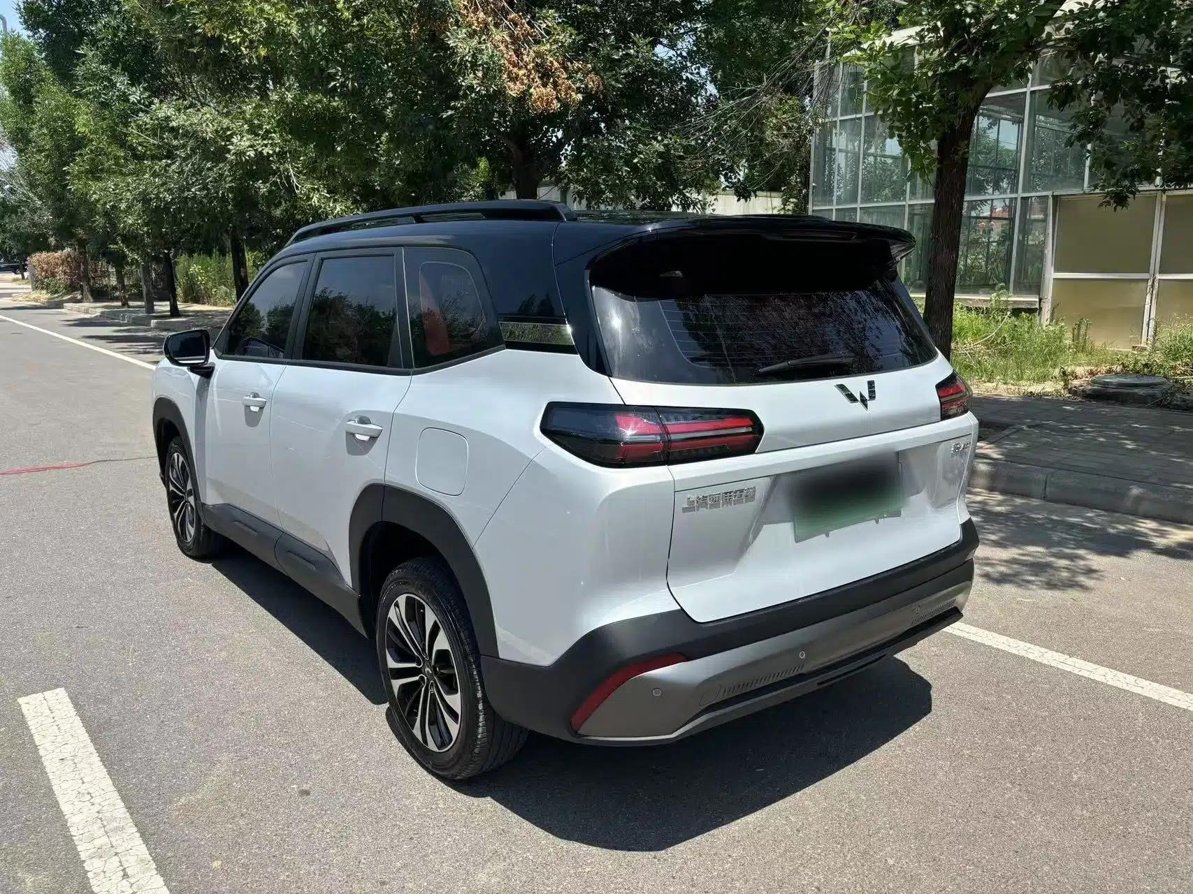 Wuling Xingguang 560 New Energy 2026 Model, Plug-in Hybrid, 125 km, Luxury Version — миниатюра 4