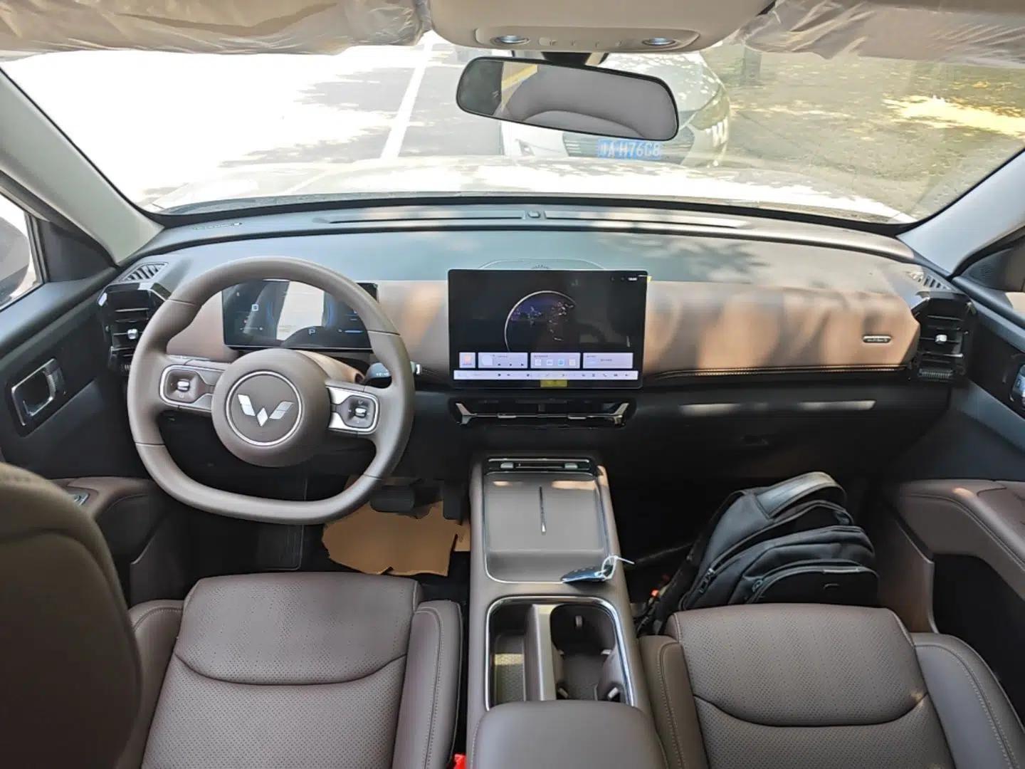 Wuling Xingguang 560 New Energy 2026 Model, Plug-in Hybrid, 125 km, Luxury Version — миниатюра 17