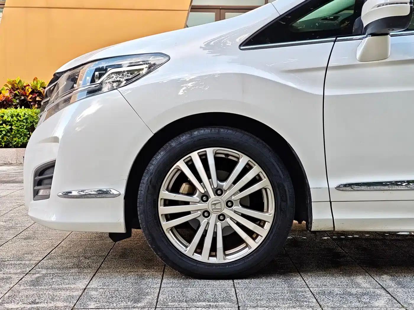 Elysion 2016 2.4L Supreme Edition — миниатюра 5