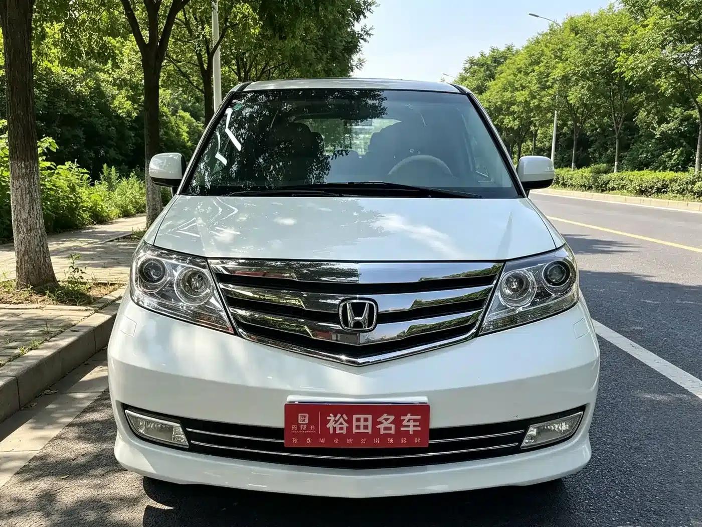 Elysion 2015 2.4L VTi-S Premium Edition — миниатюра 2