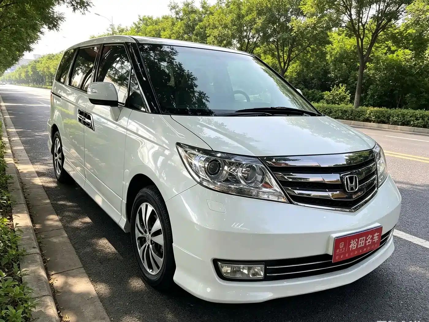 Elysion 2015 2.4L VTi-S Premium Edition — миниатюра 3