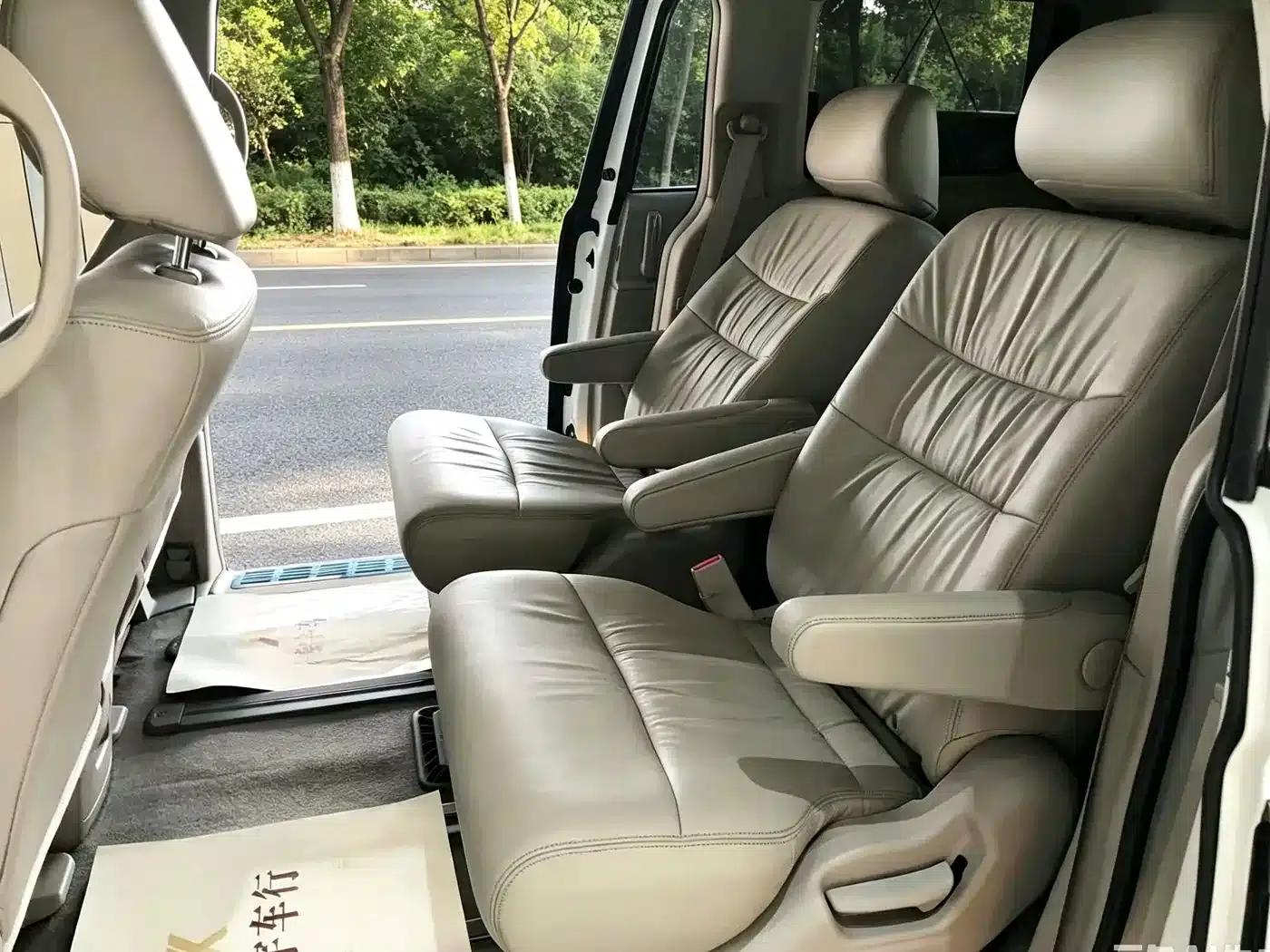 Elysion 2015 2.4L VTi-S Premium Edition — миниатюра 5