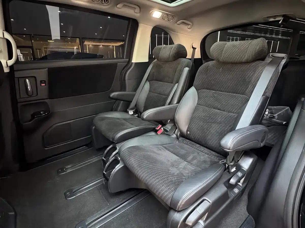 Elysion 2024 2.0L e:HEV Comfort Edition — миниатюра 14