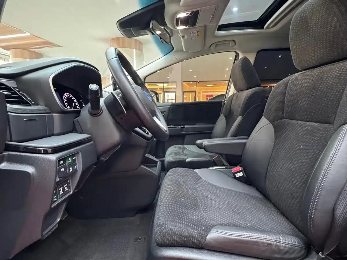 Elysion 2024 2.0L e:HEV Comfort Edition — миниатюра 16