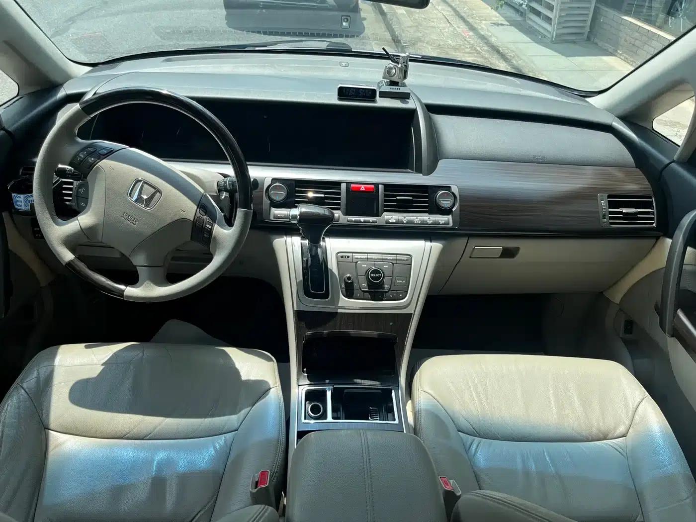 Elysion 2015 2.4L VTi-S Premium Edition — миниатюра 11