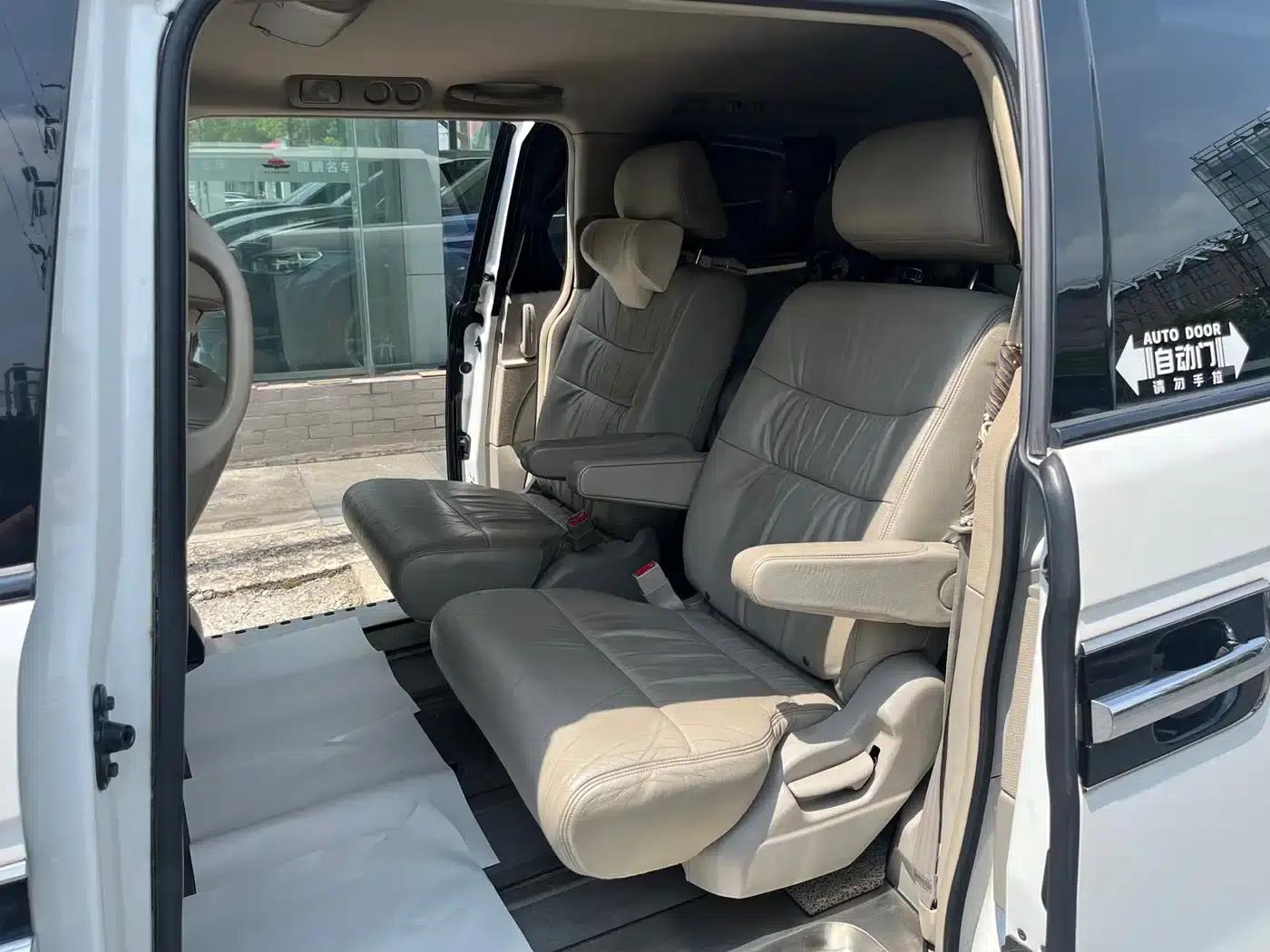 Elysion 2015 2.4L VTi-S Premium Edition — миниатюра 10