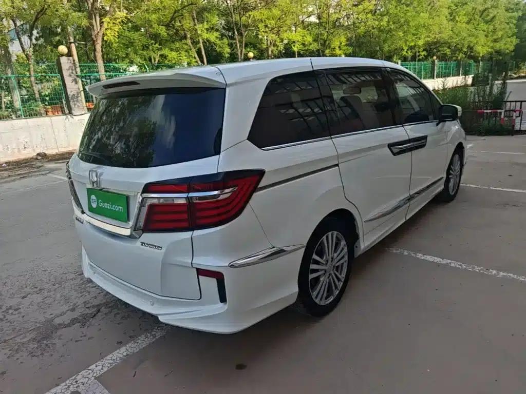 Elysion 2016 2.4L Luxury Edition — миниатюра 7