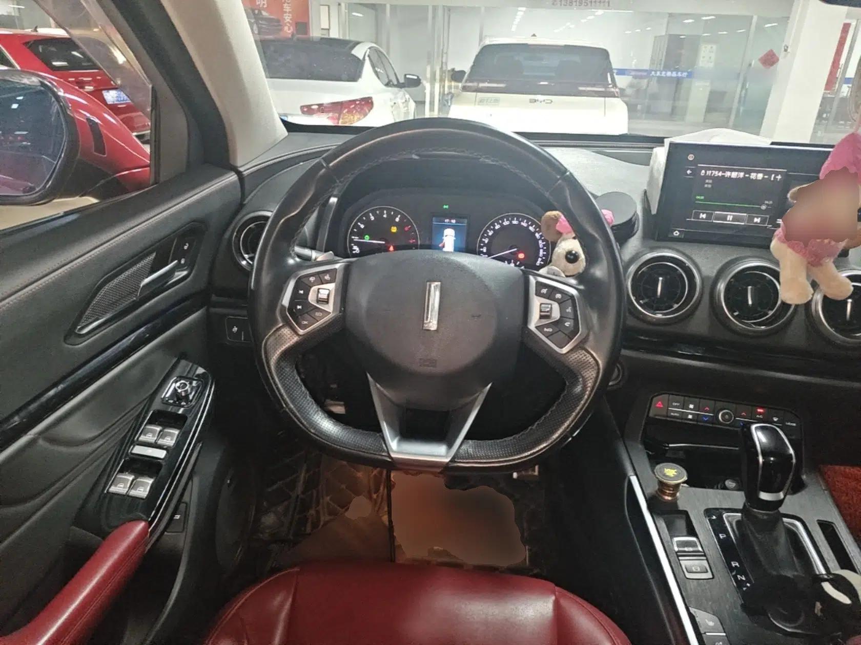 Wey VV5 2017 2.0T Ultra-Luxury Version — миниатюра 13