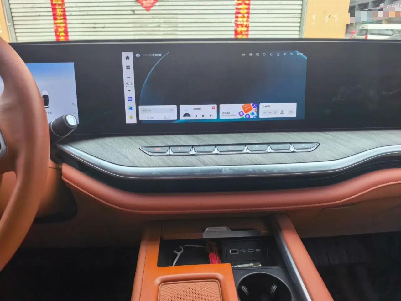 Wey Lanshan 2023 Four-Wheel Drive Ultra-Long Range Version — миниатюра 13