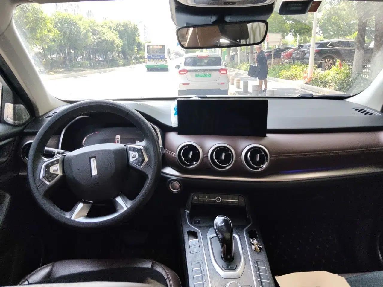 Wey VV6 2020 2.0T Two-Wheel Drive Smart Enjoyment+ — миниатюра 9