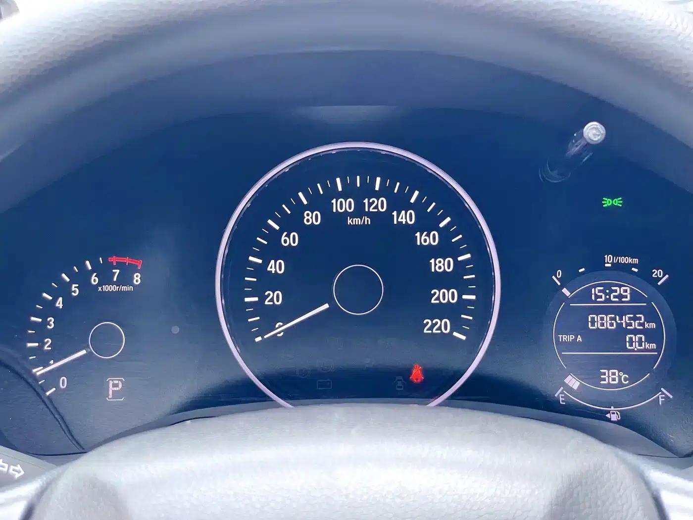 Vezel 2020 1.5L CVT Luxury Edition — миниатюра 11