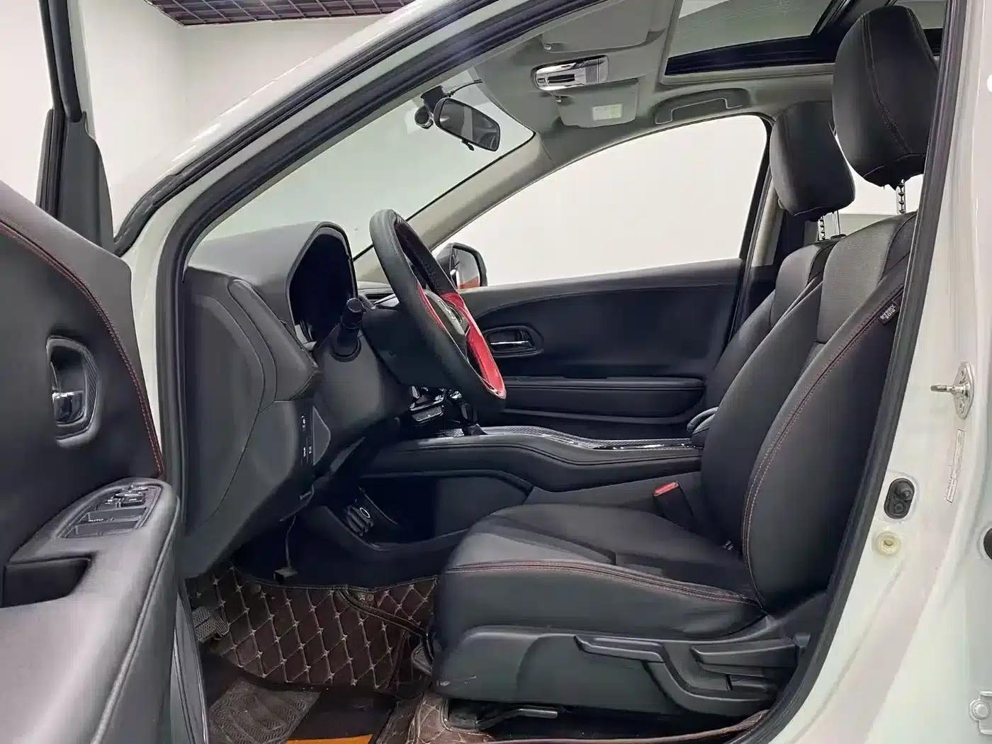 Vezel 2020 1.5L CVT Elite Edition — миниатюра 4