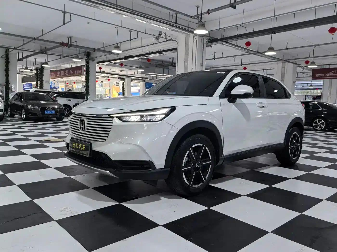 Vezel 2023 1.5L CVT Pioneer Edition — миниатюра 1