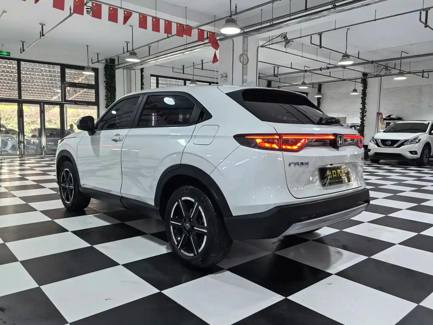 Vezel 2023 1.5L CVT Pioneer Edition — миниатюра 4