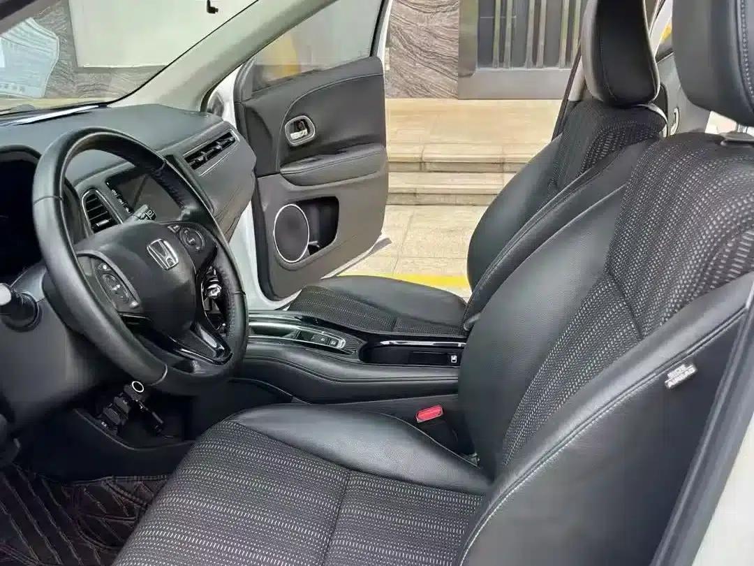 Vezel 2015 1.8L CVT 2WD Luxury — миниатюра 8