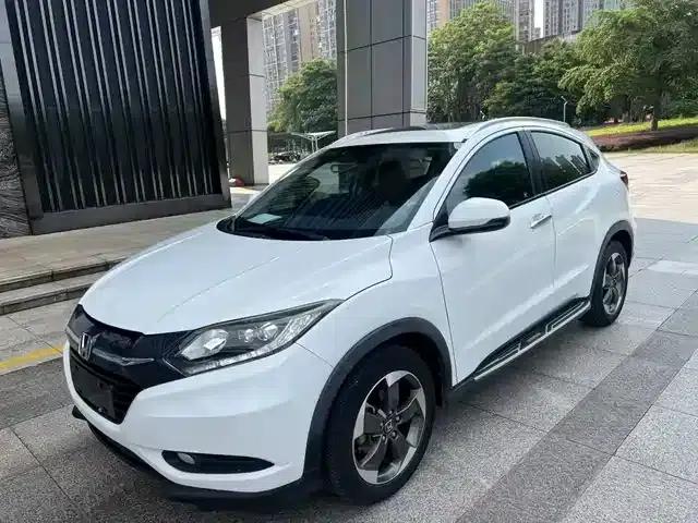 Vezel 2015 1.8L CVT 2WD Luxury