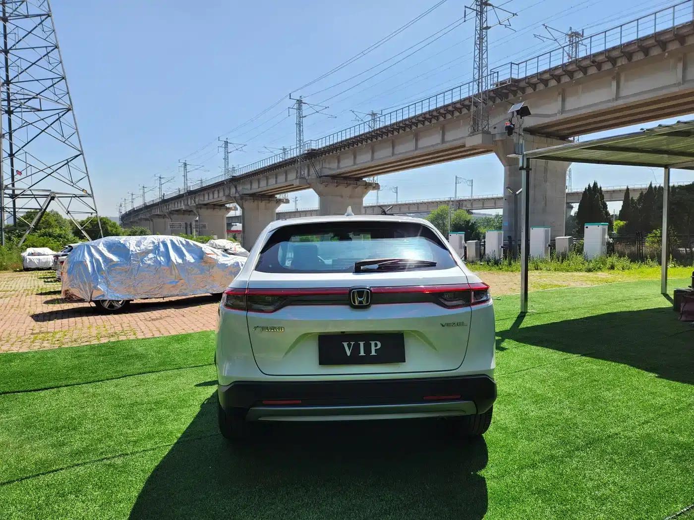 Vezel 2023 1.5L CVT Tech Edition — миниатюра 5