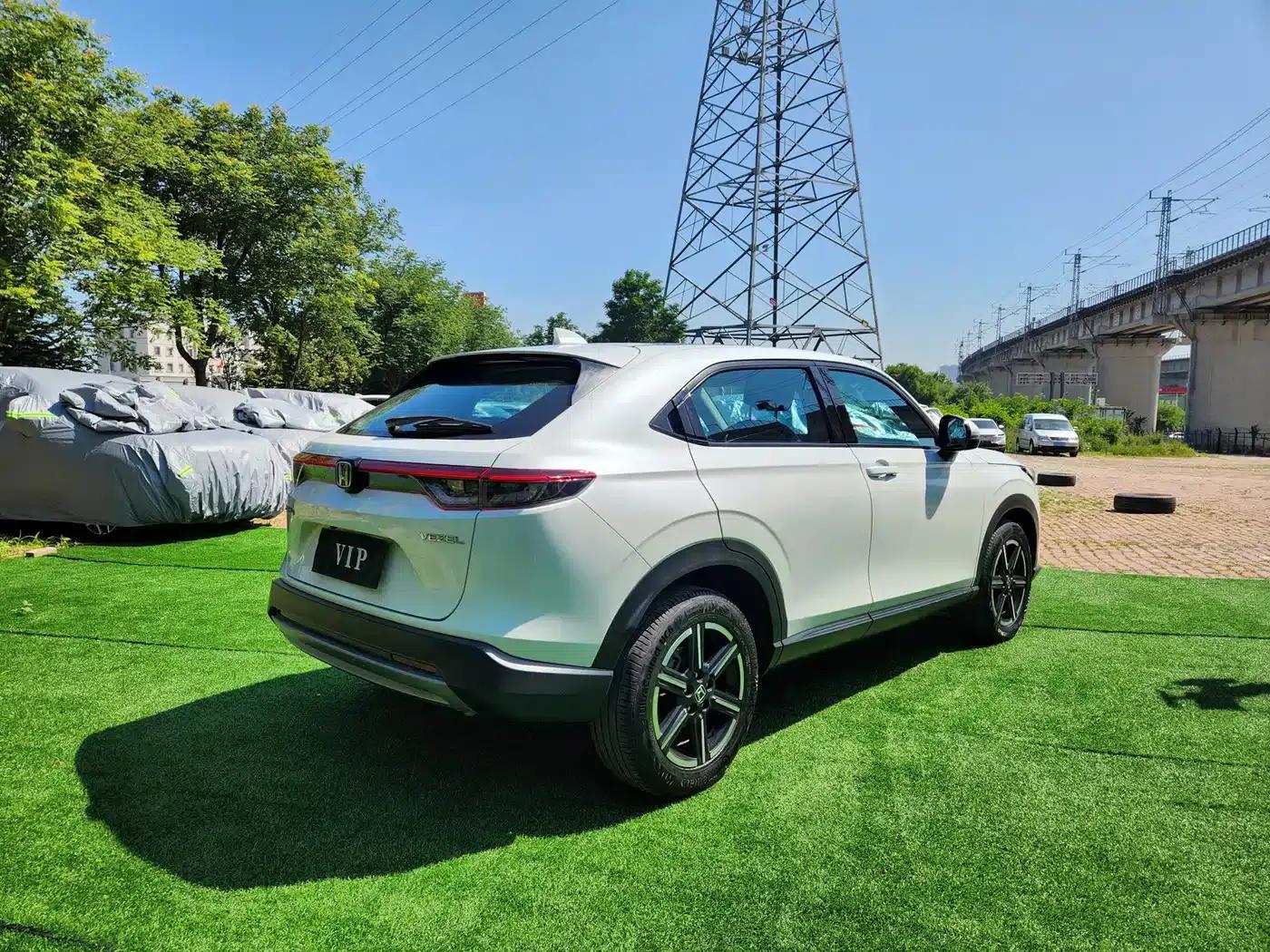 Vezel 2023 1.5L CVT Tech Edition — миниатюра 6