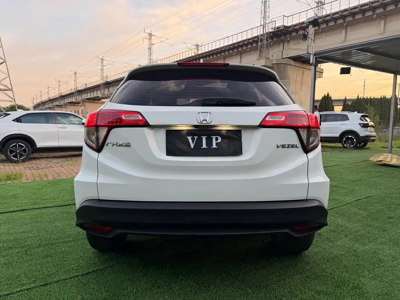 Vezel 2022 1.5L CVT Phantom Night Pioneer Edition — миниатюра 5