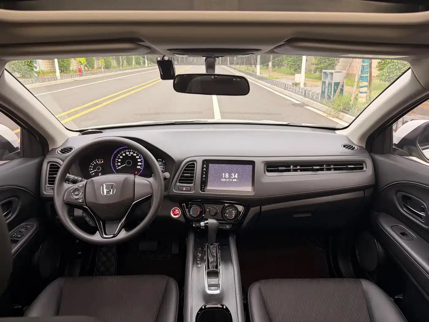 Vezel 2020 1.5L CVT Luxury Edition — миниатюра 5