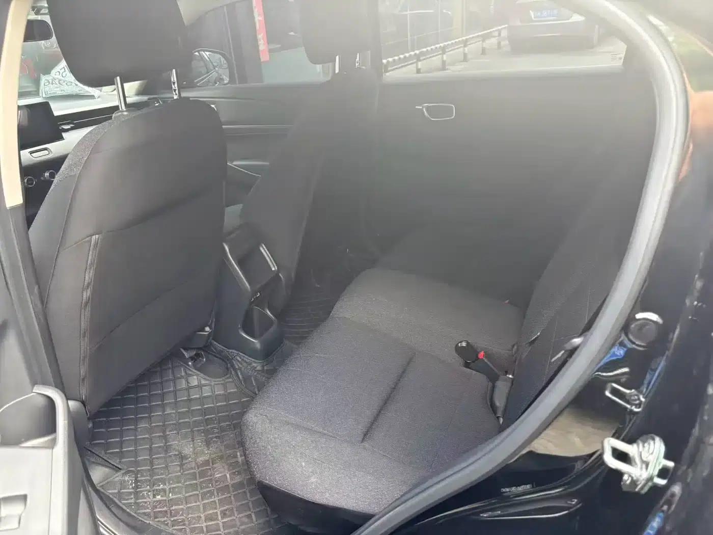 Vezel 2023 1.5L CVT Elite Edition — миниатюра 6