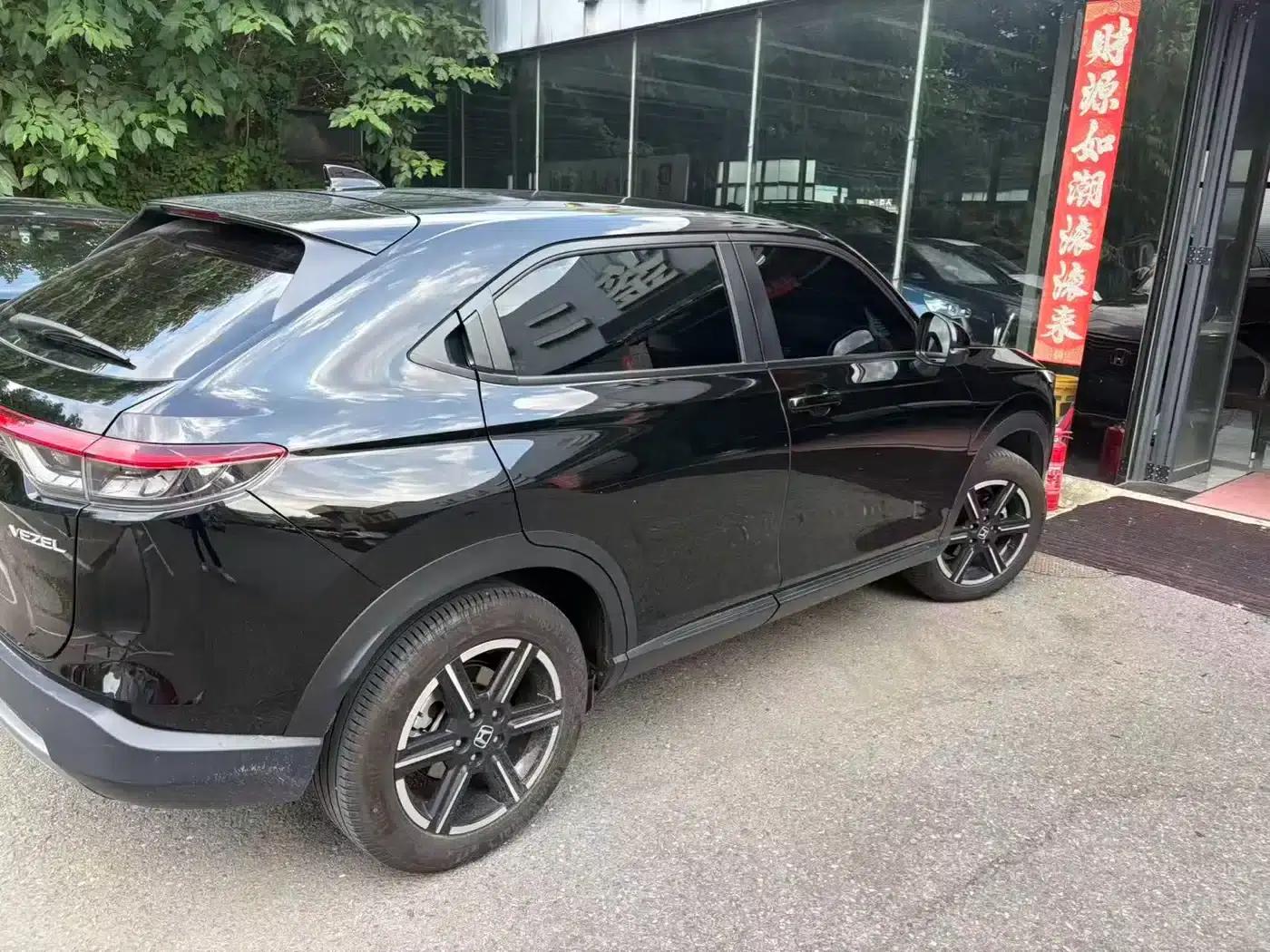 Vezel 2023 1.5L CVT Elite Edition — миниатюра 9