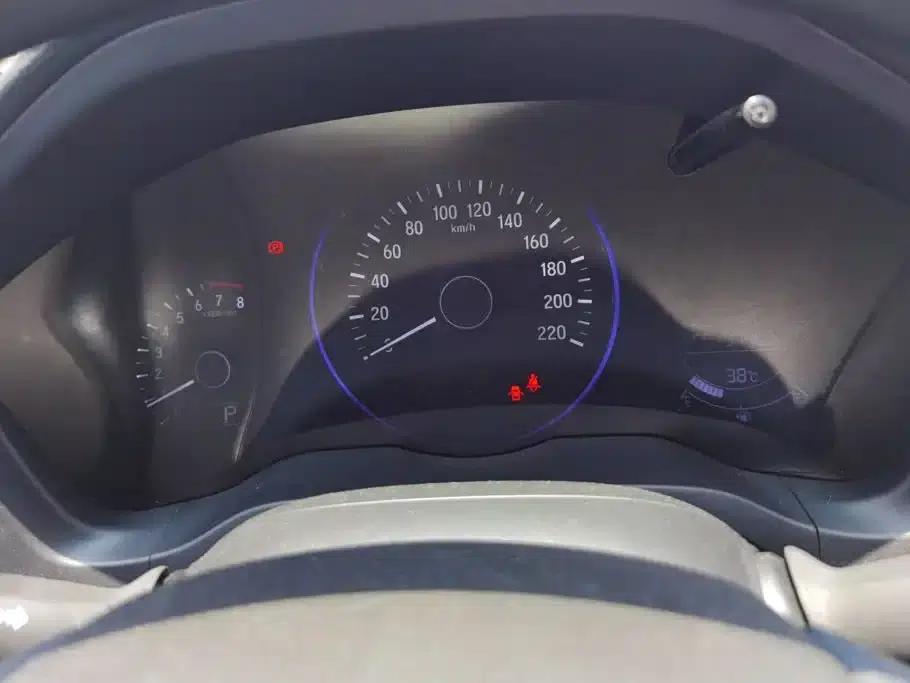 Vezel 2020 1.5L CVT Elite Edition — миниатюра 14