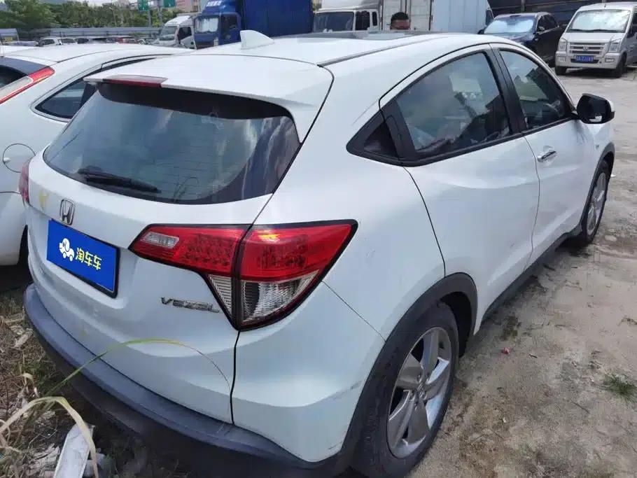 Vezel 2020 1.5L CVT Elite Edition — миниатюра 3