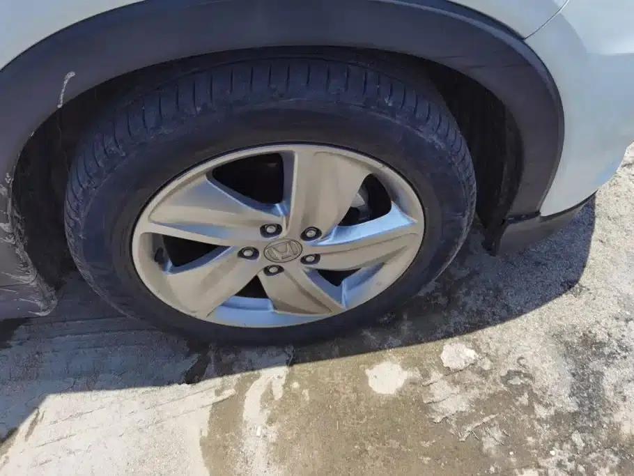 Vezel 2020 1.5L CVT Elite Edition — миниатюра 6