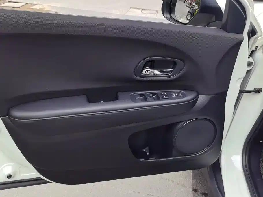 Vezel 2020 1.5L CVT Pioneer Edition — миниатюра 7