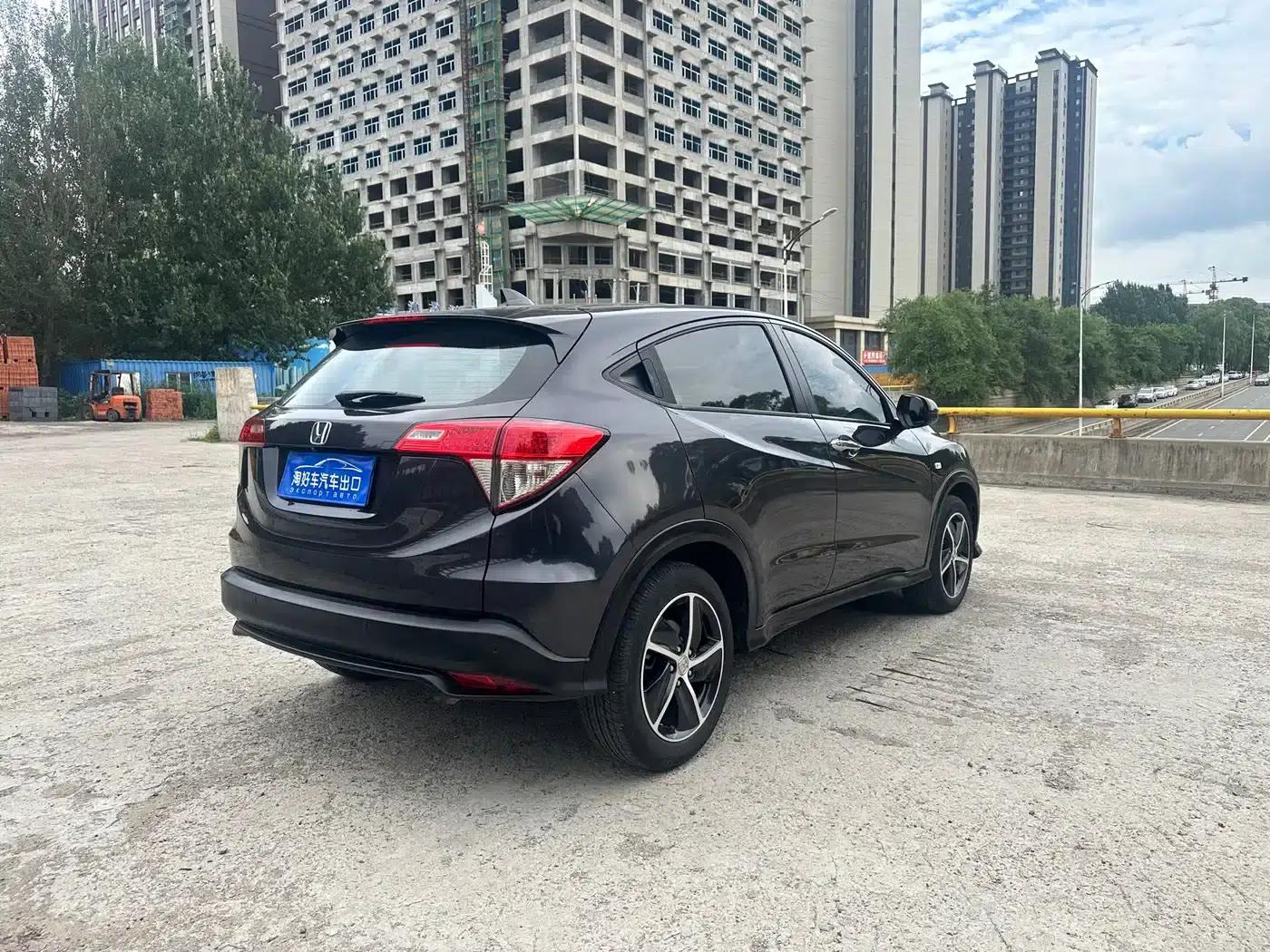 Vezel 2022 1.5L CVT Phantom Night Pioneer Edition — миниатюра 9
