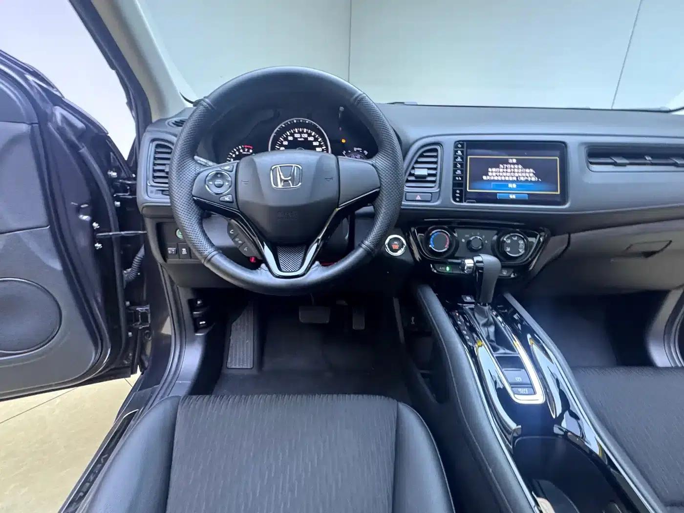Vezel 2022 1.5L CVT Phantom Night Pioneer Edition — миниатюра 14