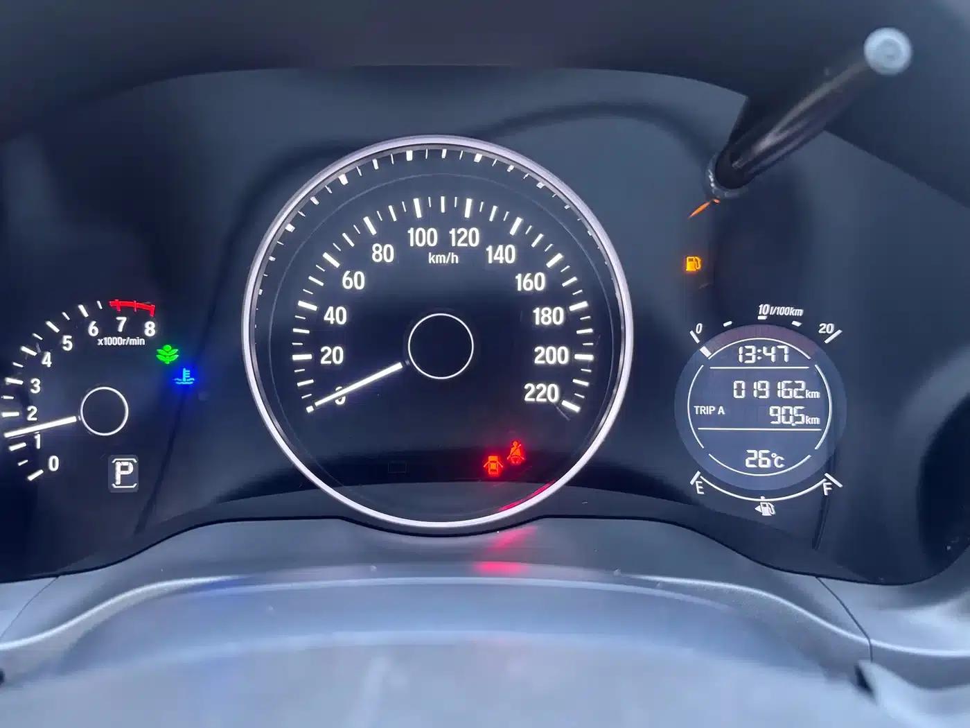 Vezel 2022 1.5L CVT Phantom Night Pioneer Edition — миниатюра 17