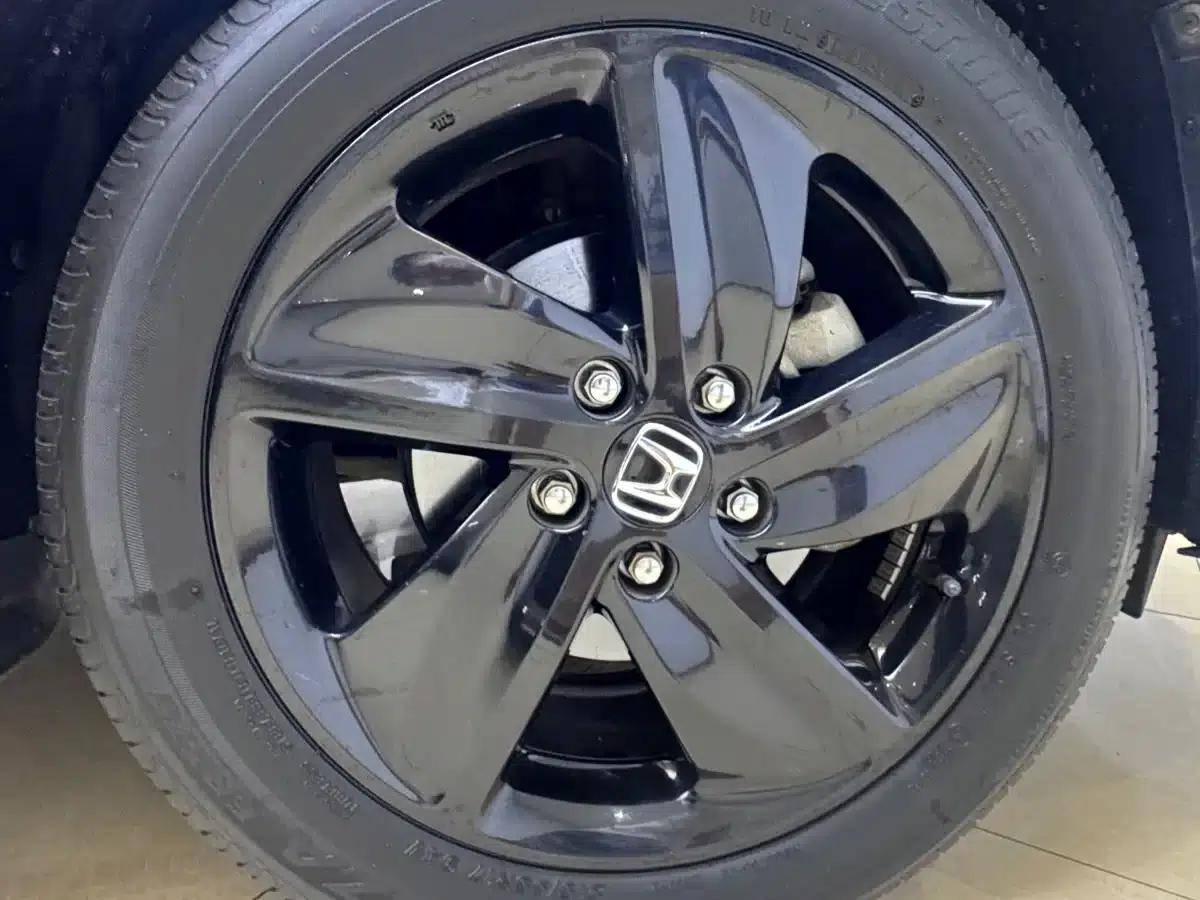 Vezel 2022 1.5L CVT Phantom Night Pioneer Edition — миниатюра 24
