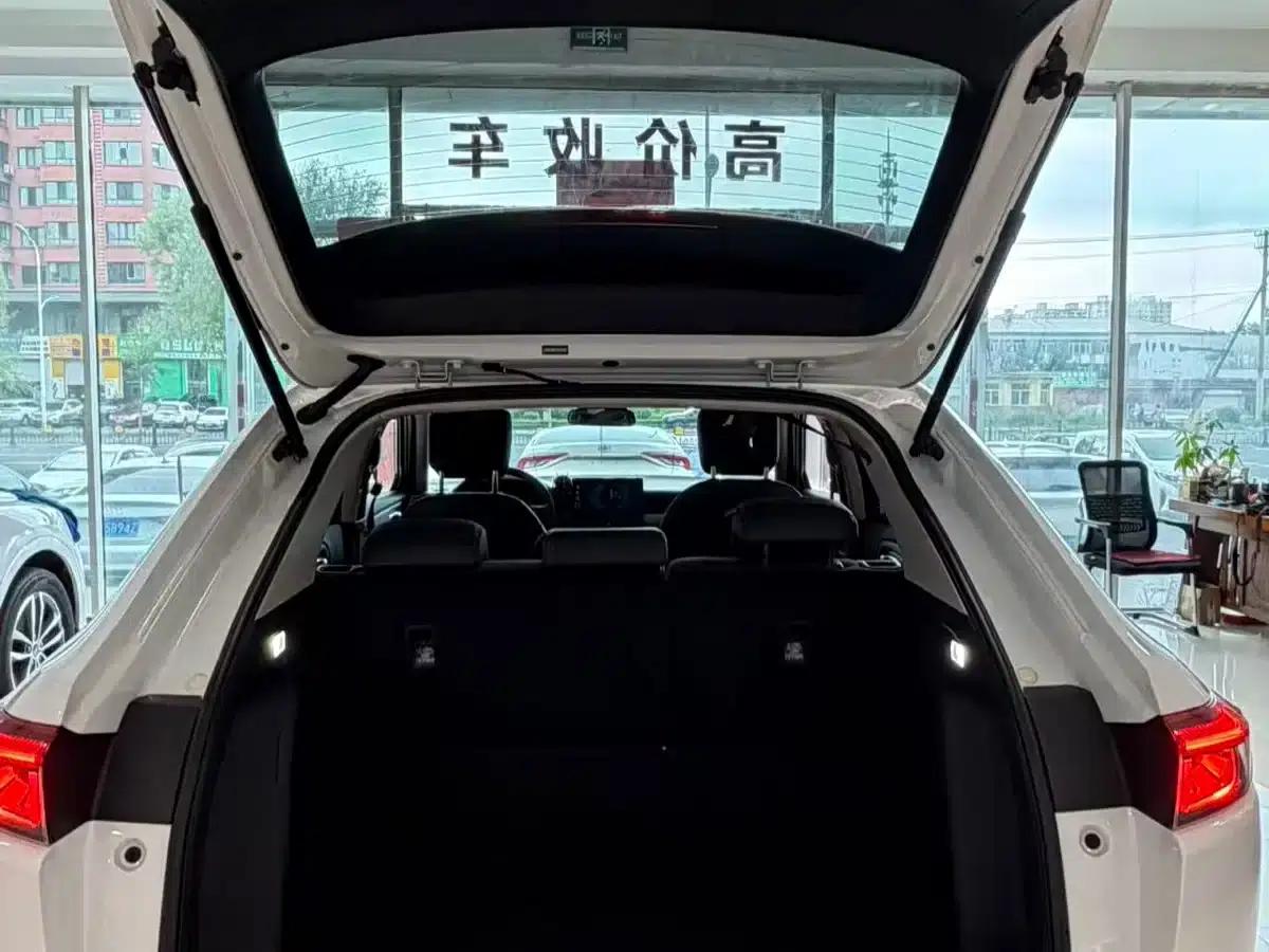 Vezel 2023 1.5L CVT Pioneer Edition — миниатюра 10